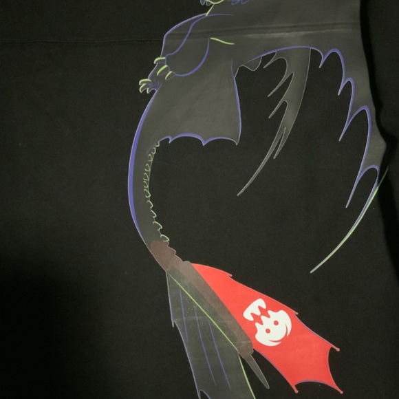 How to train your dragon toothless jersey - Picture 2 of 10